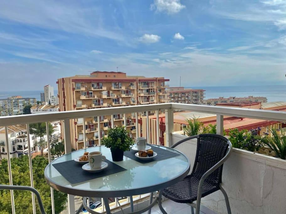 Malabiz Home Piscina Terraza Con Vistas Y Playa Benalmádena Esterno foto