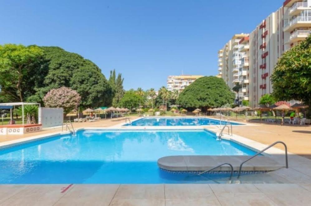 Malabiz Home Piscina Terraza Con Vistas Y Playa Benalmádena Esterno foto